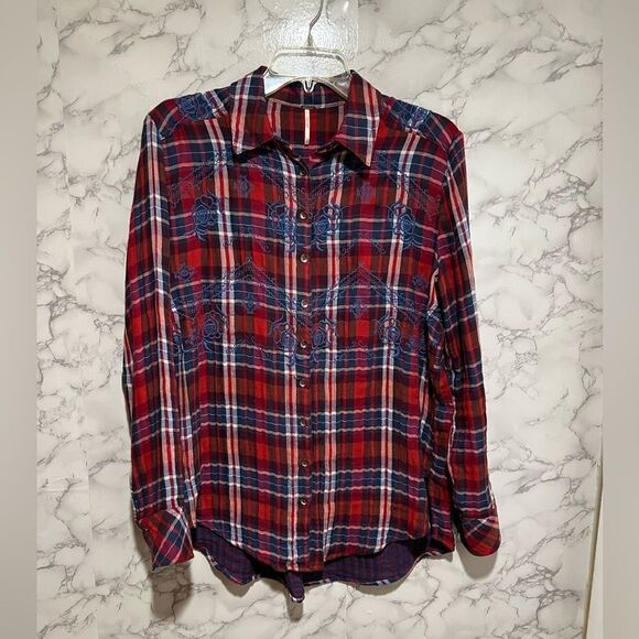 Free People Women's Magical Plaid Buttondown Top - Picture 6 of 10